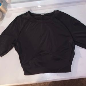 brand new lulu top, never worn, size 0 and i cant find it on website anymore!!